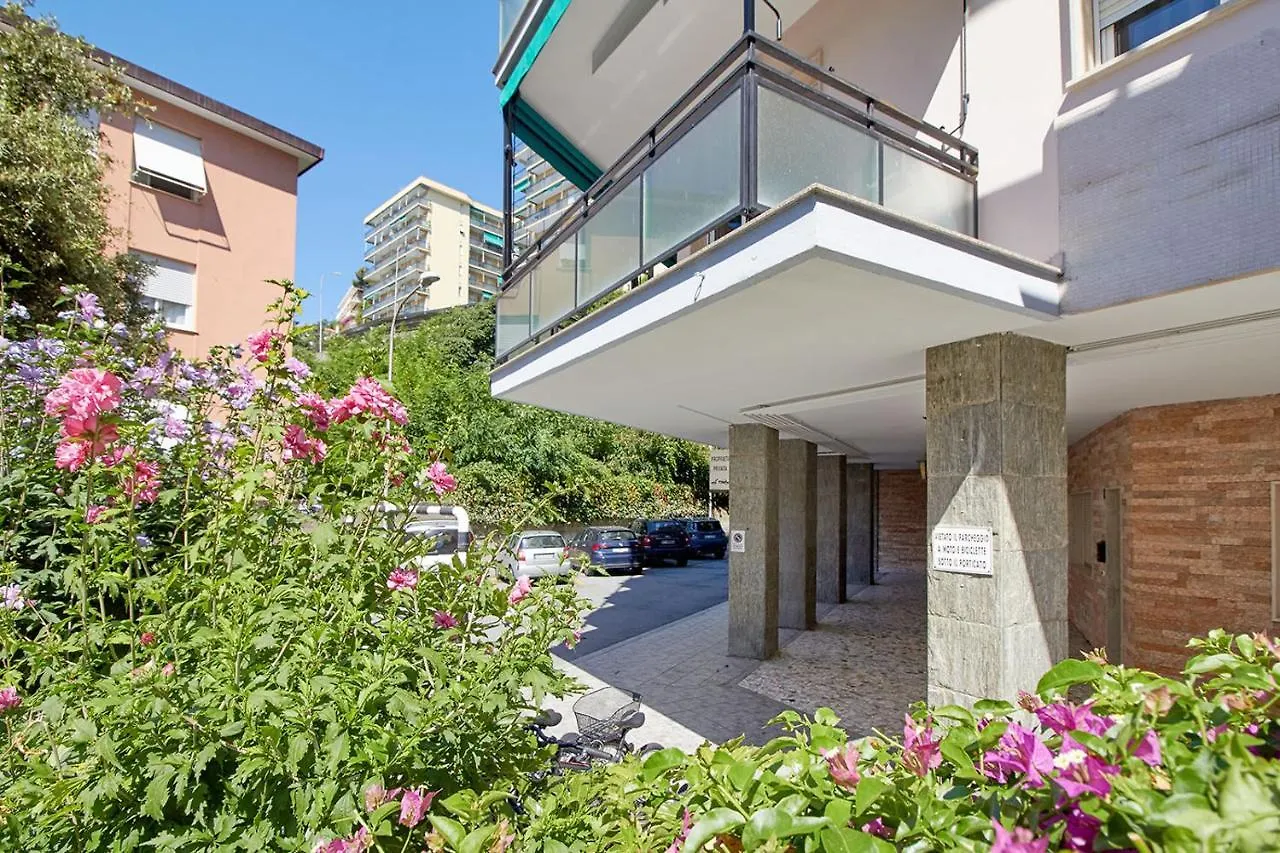 Spotorno Beach Apartment