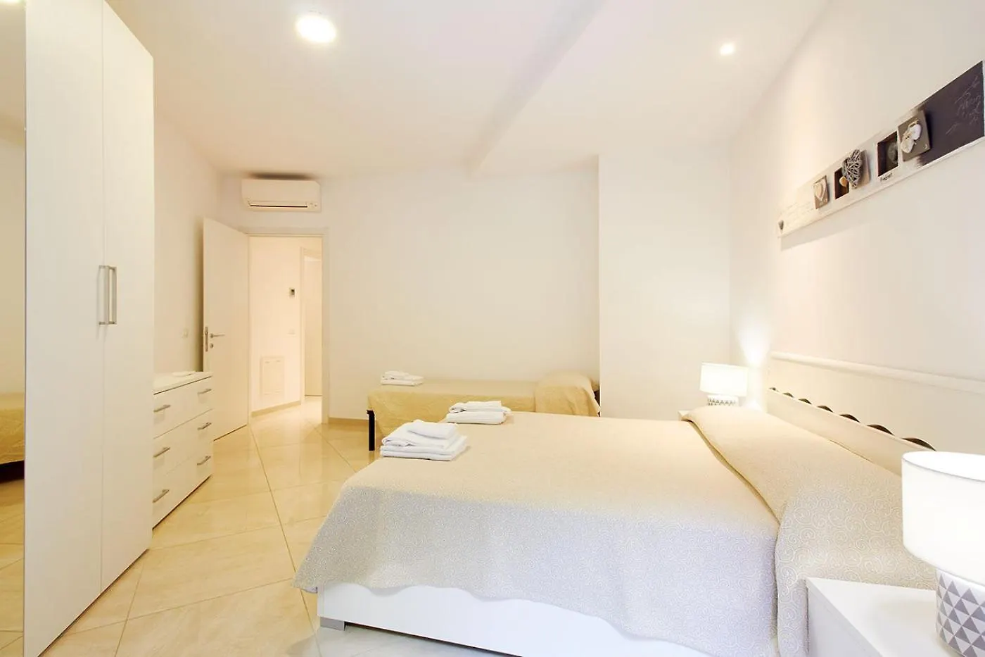 Spotorno Beach Apartment